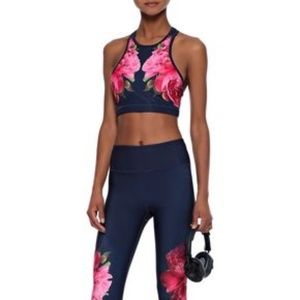 G GEAR navy yoga active pullover floral bra/Exc /M
